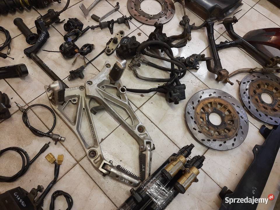 Suzuki GSGSX 550 części gsx 550 sprzedam