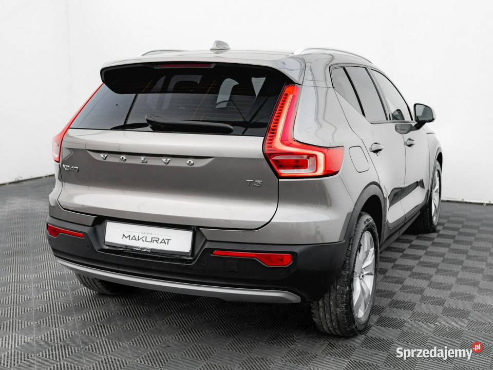 Volvo XC 40 WJ6471KT3 Momentum Pro Podgrzf I Gdańsk