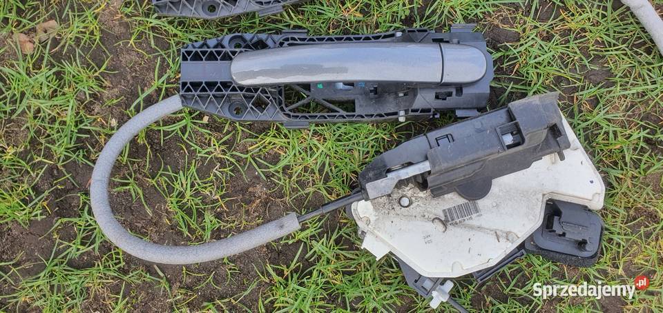 VW POLO 6r Przód Prawa klamka kolor LD7R pasażer Jaworzno