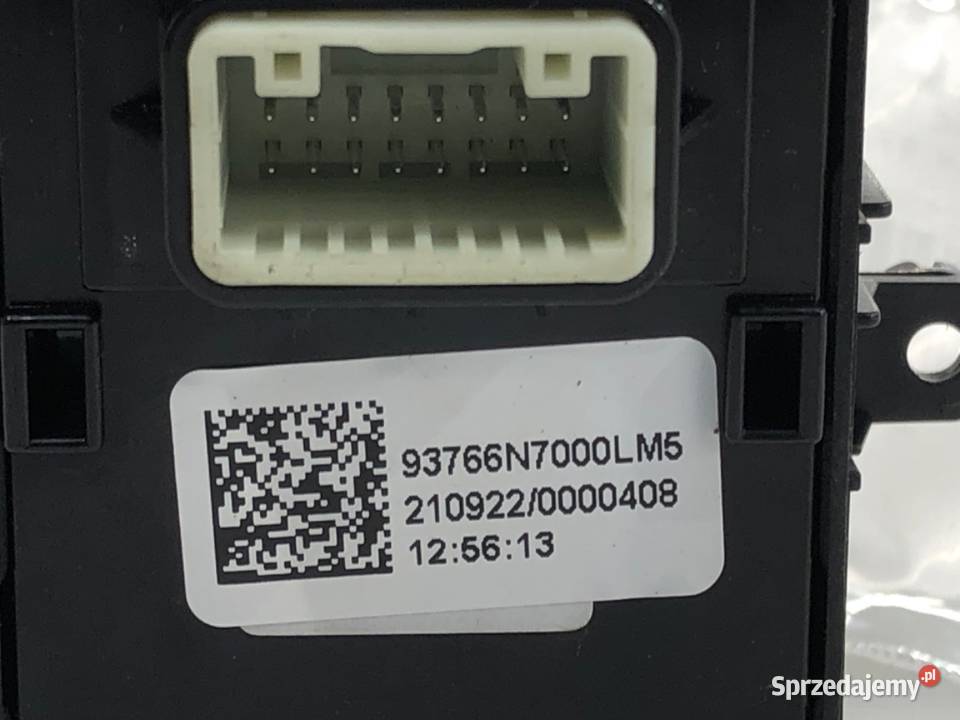 WŁĄCZNIK HAMULCA RĘCZNEGO HYUNDAI TUCSON osobowe Włączniki, sterowniki sprzedam