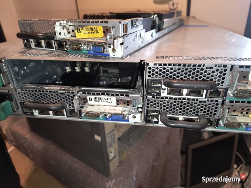 Dell 4x serwery 2x CPU Taktowanie procesora 2900 Kraków