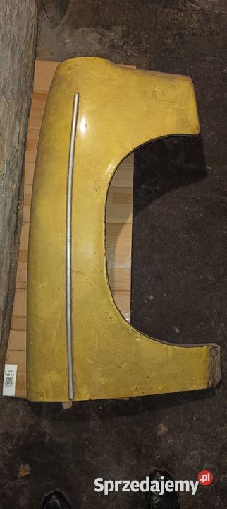 Błotnik prawy Syrena 105 Boston R20 osobowe Zabrze