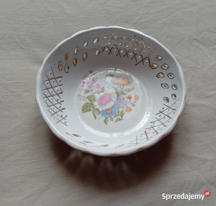 Porcelanowa ażurowa miseczka z kwiatowymi Koźminek sprzedam