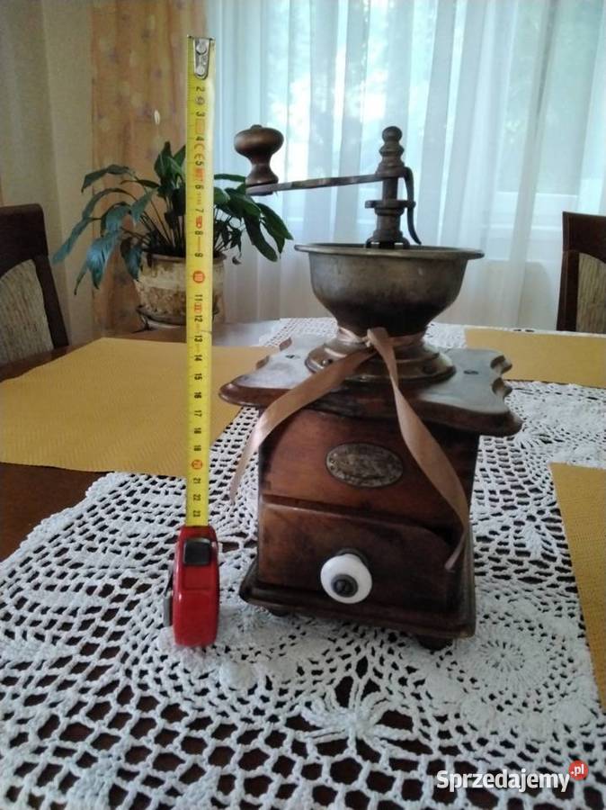 Stary młynek z porcelanowym uchwytem Wieliczka