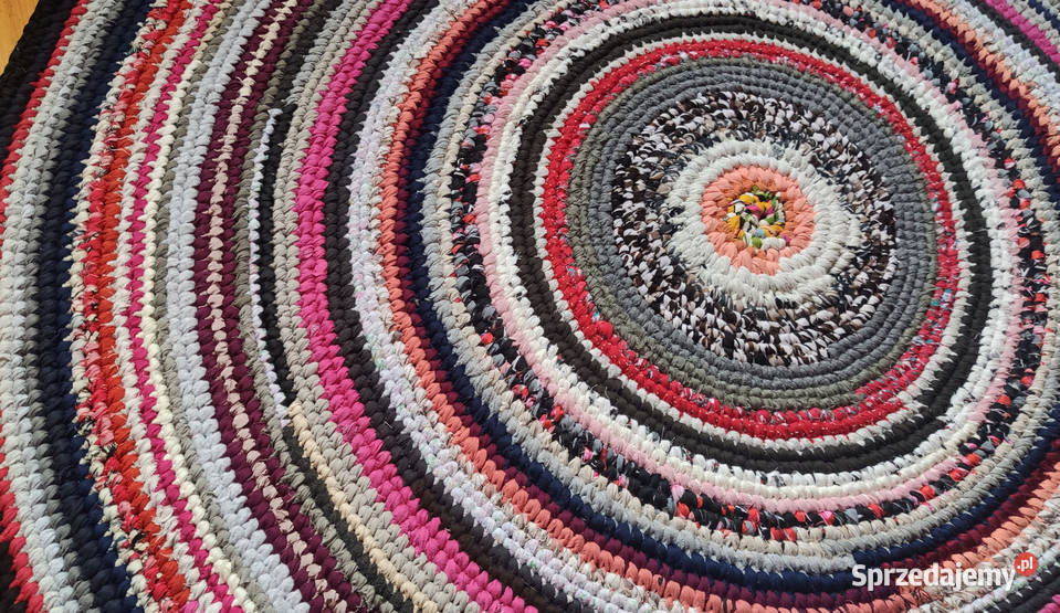 Dywan okrągły średnica 144 rękodzieło zero waste 144m Łódź