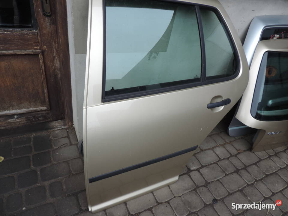 VOLKSWAGEN GOLF 4 IV 5D DRZWI LEWY TYŁ LA1W Nowy Sącz