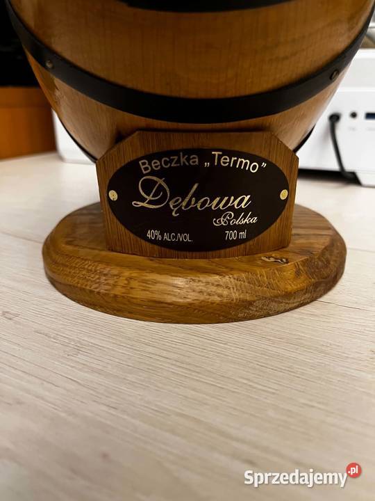 Dębowa beczka Termo służąca jako izolator