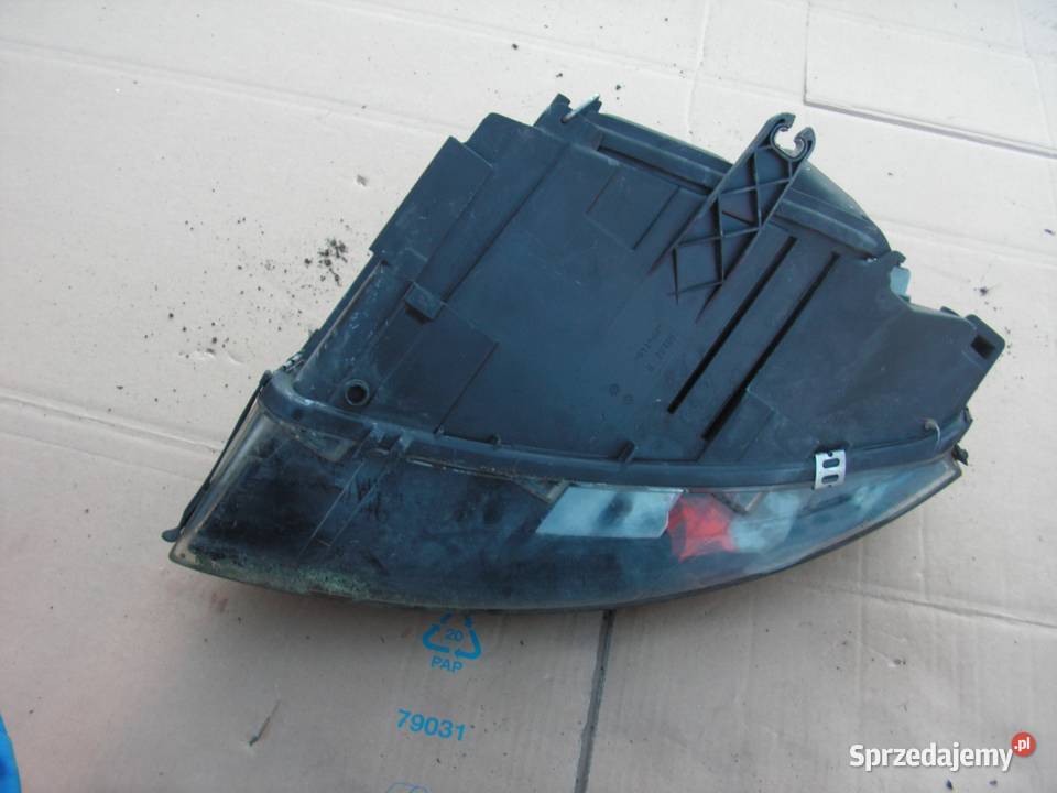 AUDI A4 B6 CABRIO LAMPA PRZÓD PRAWA Zbierkowo