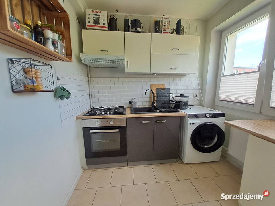 Mieszkanie Ursus Niedźwiadek 2 pokoje 482m2 Rok budowy 1977 Warszawa sprzedam