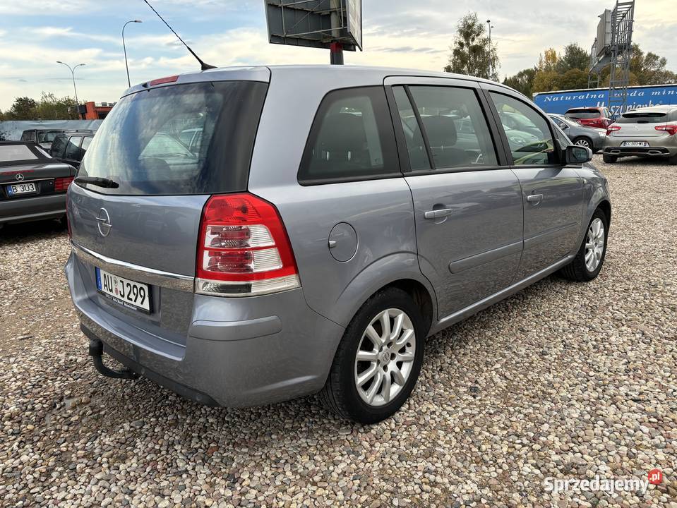 Opel Zafira 18 benzyna Nowy rozrząd i olej Z podlaskie Białystok sprzedam