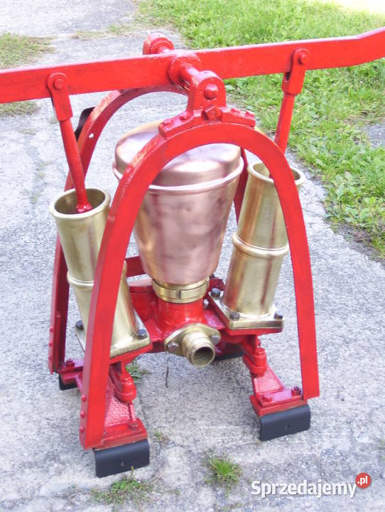 POMPA STRAŻACKA ZABYTKOWA Łask