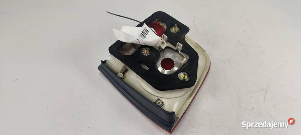 LAMPA LEWA TYŁ VOLKSWAGEN TOUAREG 7L6945093H