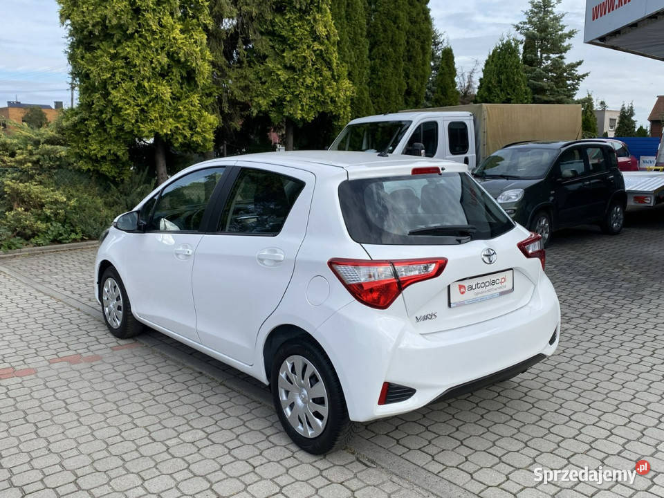 Toyota Yaris Rezerwacja III 20112019