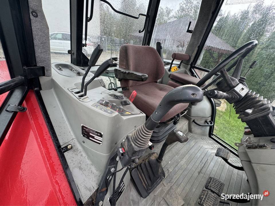 Massey 6110 świętokrzyskie Orzelec Duży sprzedam