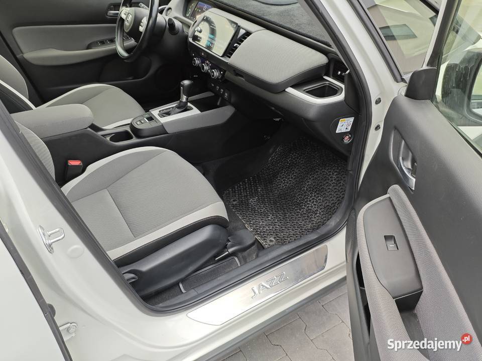 Honda Jazz V Crosstar 2022 Full Hybrid 15 White Warka