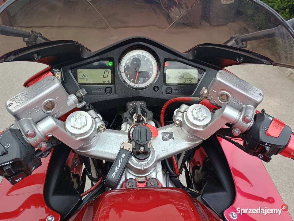 Honda VFR 800 VTEC Doinwestowana ABS Roku metalic Starachowice