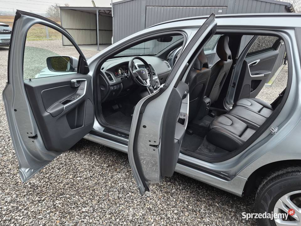 Volvo Xc60 20 d4 163AutomatMomentum Ostrowiec Świętokrzyski