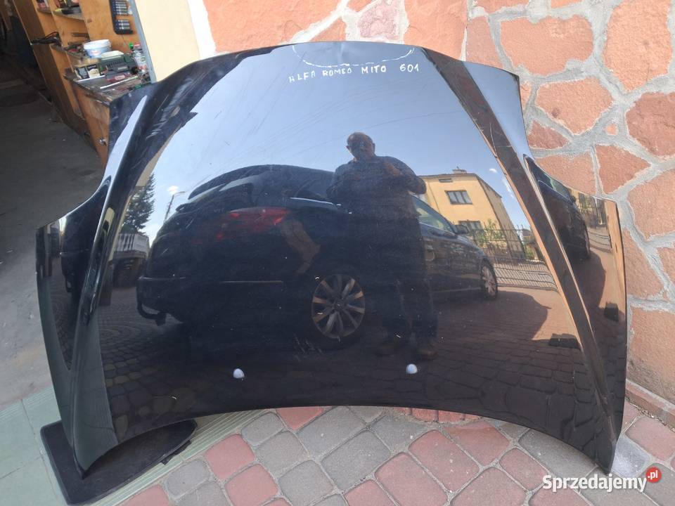 Maska Alfa Romeo Mito czarna 601
