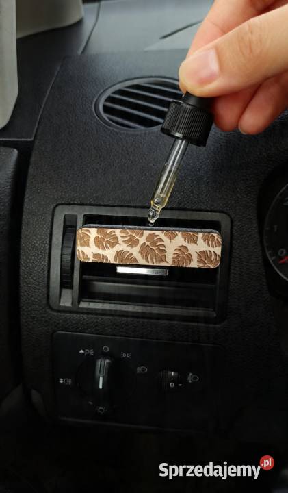 Elegancki Zapach do Samochodu z Drewna Warszawa