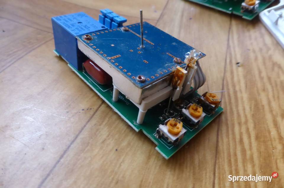 Czujniki ruchu radiowe D3407 na części 22 Głuchołazy