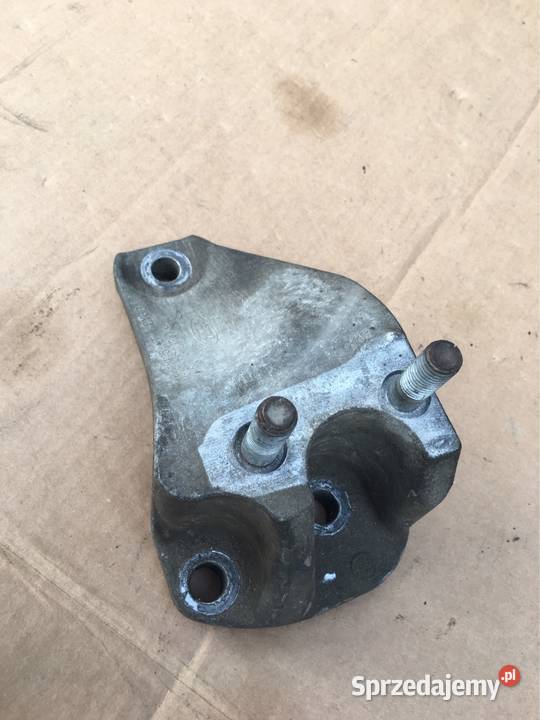 Łapa wspornik silnika fiesta mk7 16tdci Chojnice