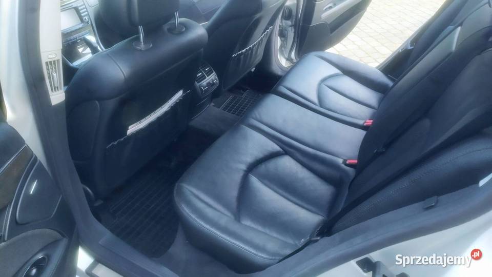 Mercedes E500 4Matic Avantgarde nieuszkodzony Warszawa