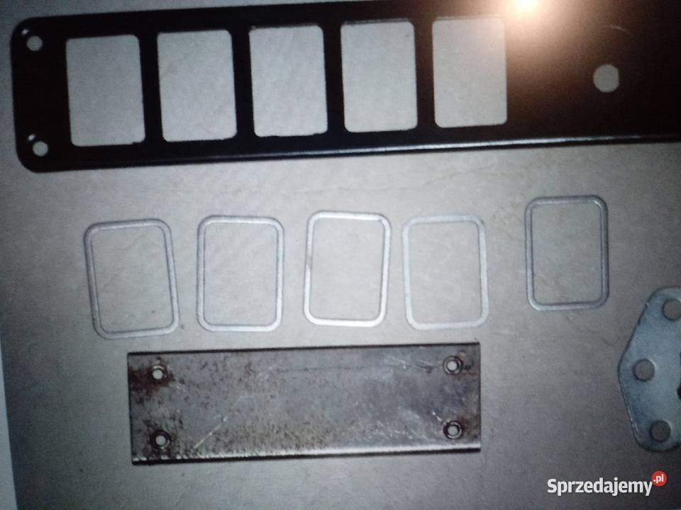 Ursusa 1224 szyberdach plastik grubego dachu Części zamienne Warszawa