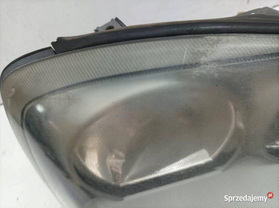 LAMPA PRZÓD PRAWA Nissan Almera Tino I 20002006