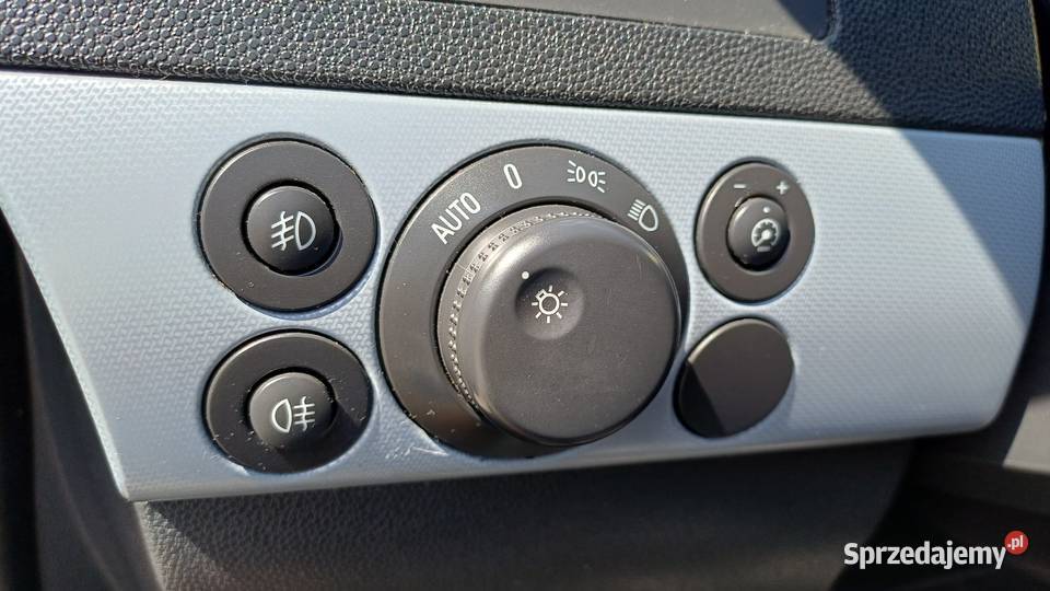 Opel Astra H 18 140 Ostrowiec Świętokrzyski