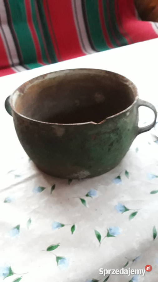 Przedwojenne żeliwne naczynie