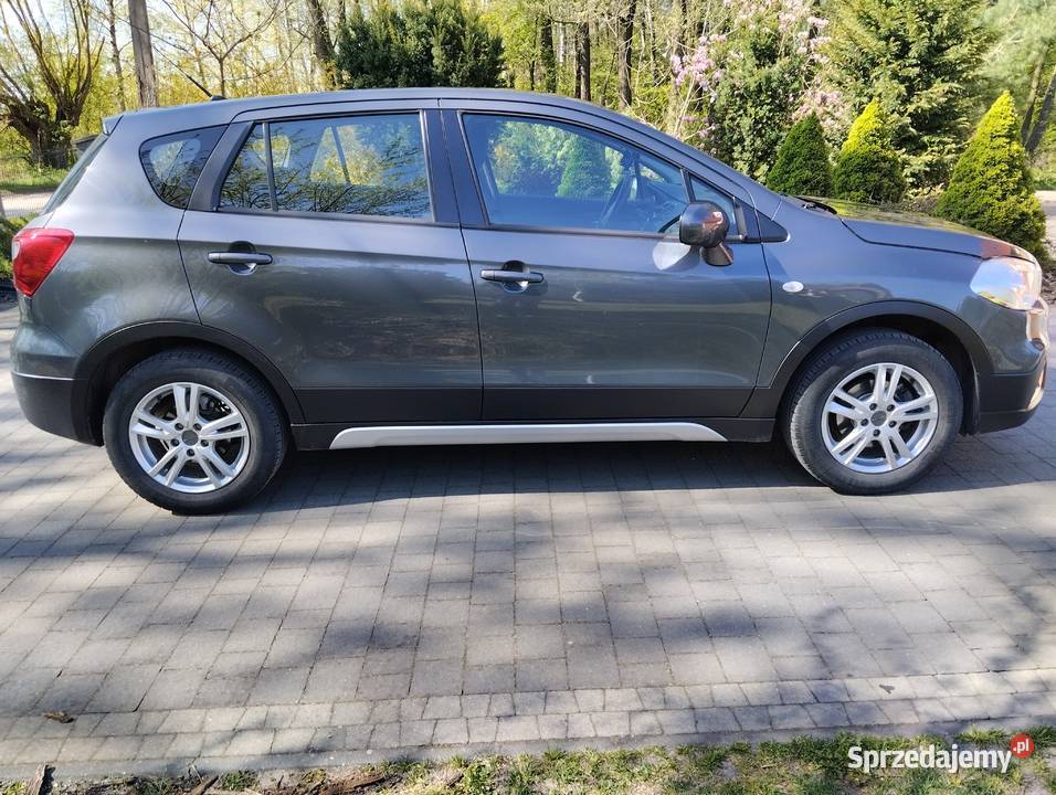 Sprzedam ładne Suzuki SX4 S Cross 10 nieuszkodzony SX4 S-Cross