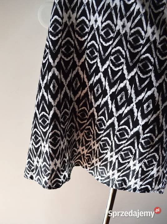 Style zwiewna sukienka na ramiączka lato wzory L