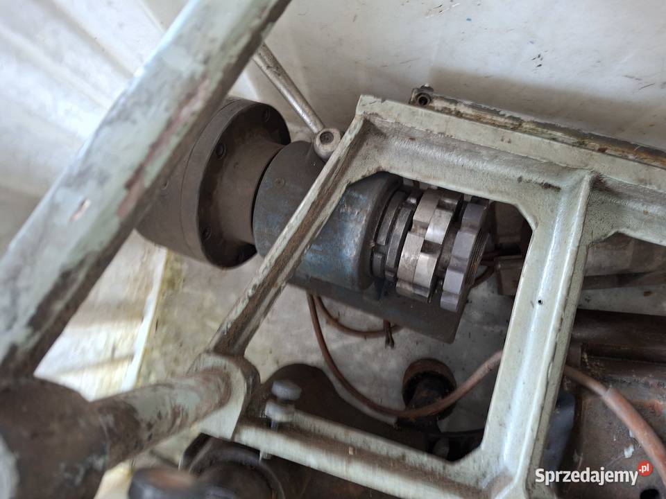 Tokarka RW 32 reworwerowa Ostrowiec Świętokrzyski