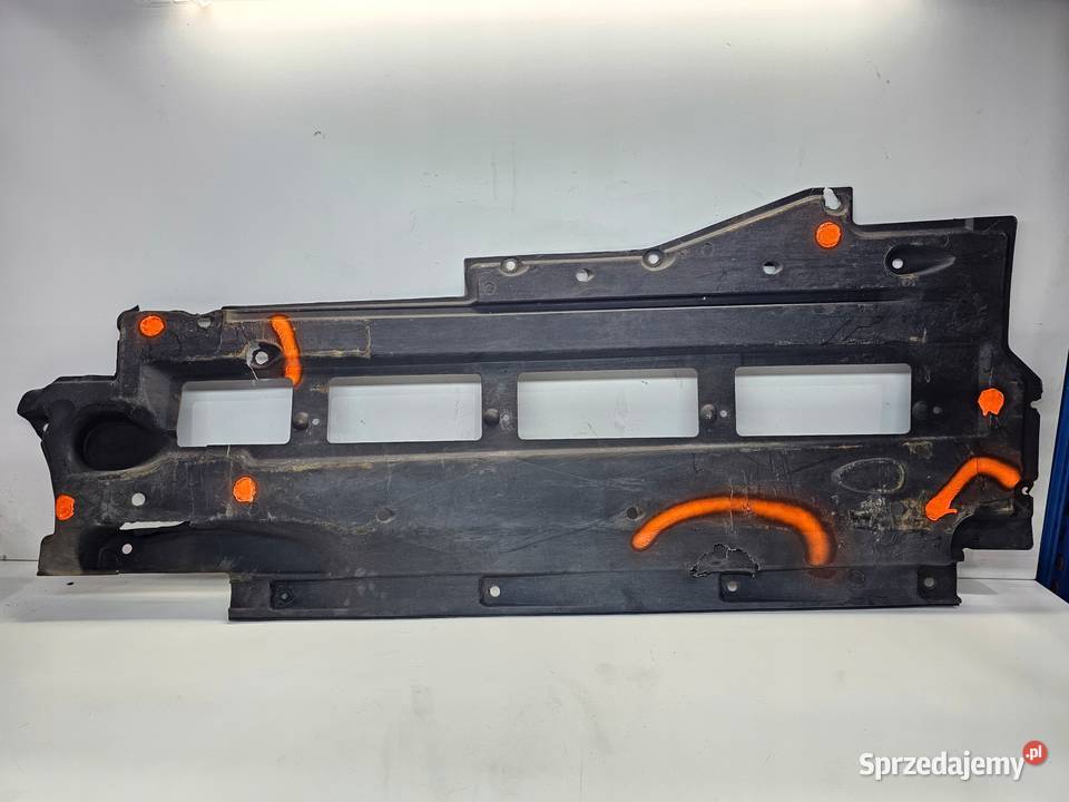 OSŁONA PODWOZIA PRAWA AUDI A6 C6 4F0825208G śląskie Przystajń