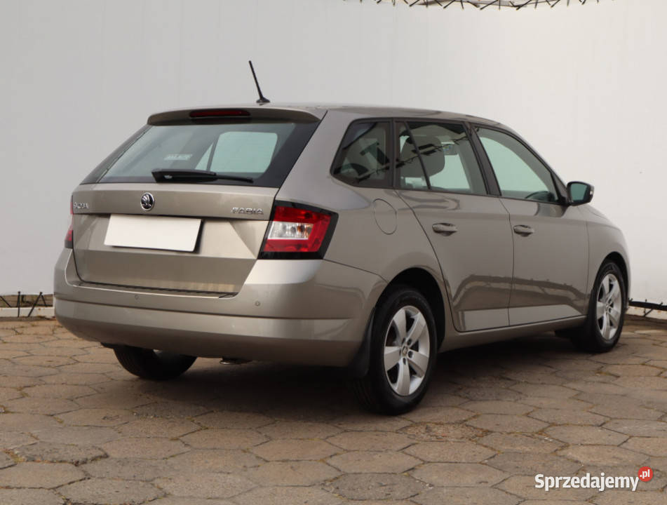 Skoda Fabia 12 TSI benzyna Fabia Łódź