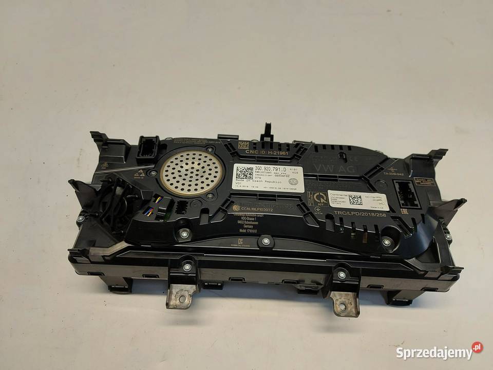 VW Arteon 3G8 2018r LICZNIK ZEGARY 3G0920791D osobowe sprzedam