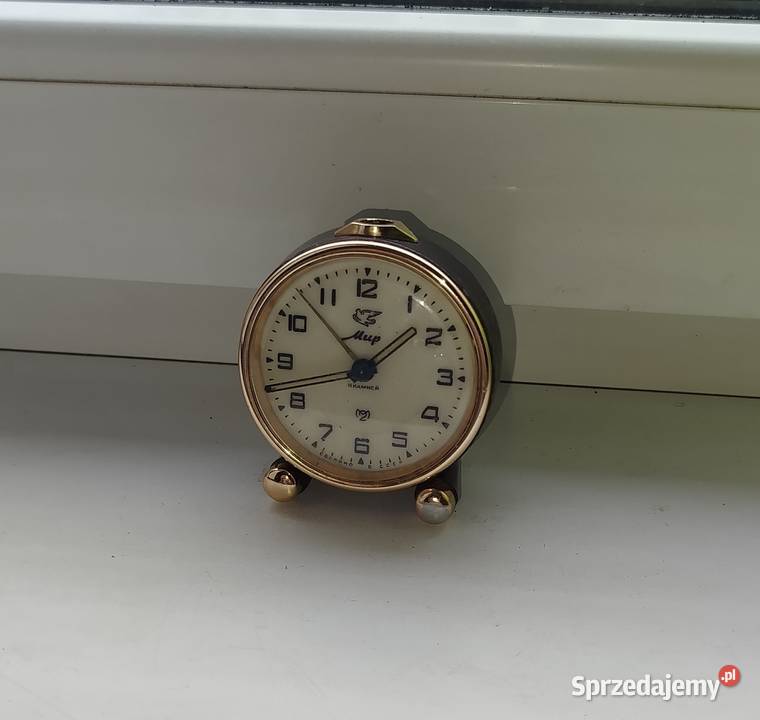 Zegar budzik z ZSRR łata 196070 do naprawy