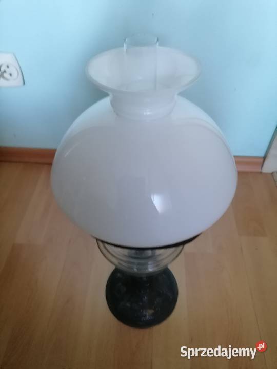 Stara lampa naftowa