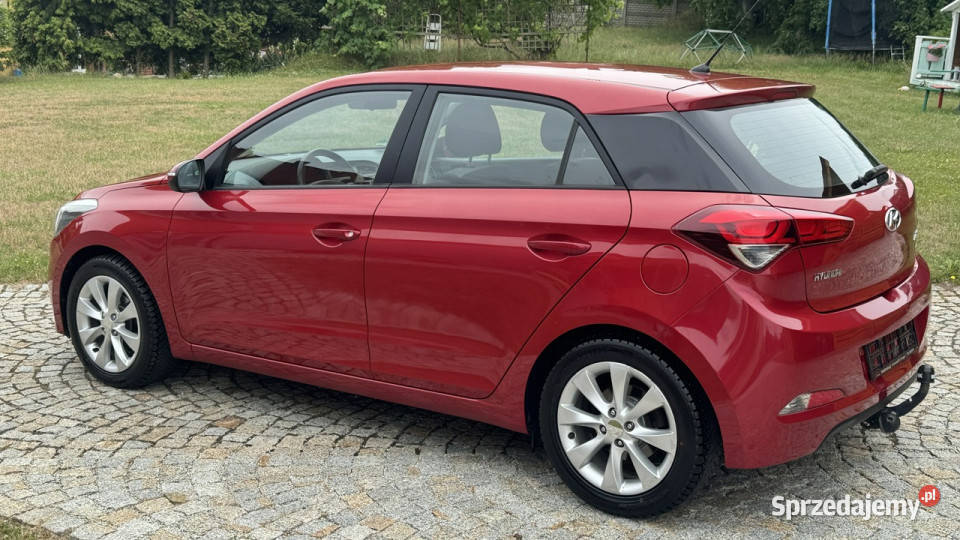 Hyundai i20 125 Benzyna 85 z Niemiec Nowe opony i20 Strzegom