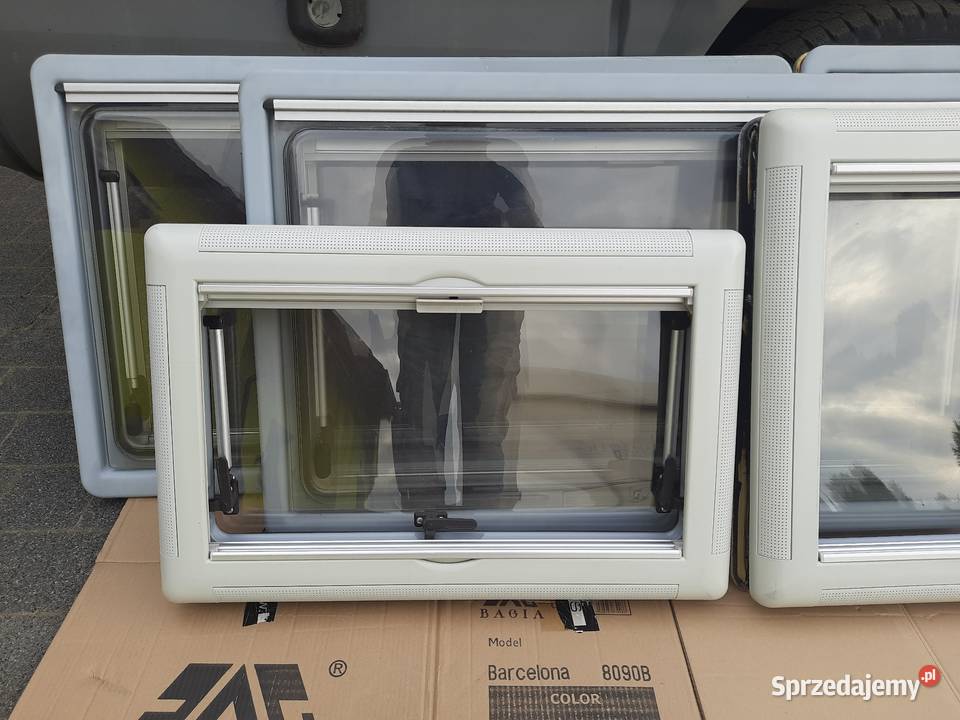 Okno DOMETIC do przyczepy kempingowej kampera