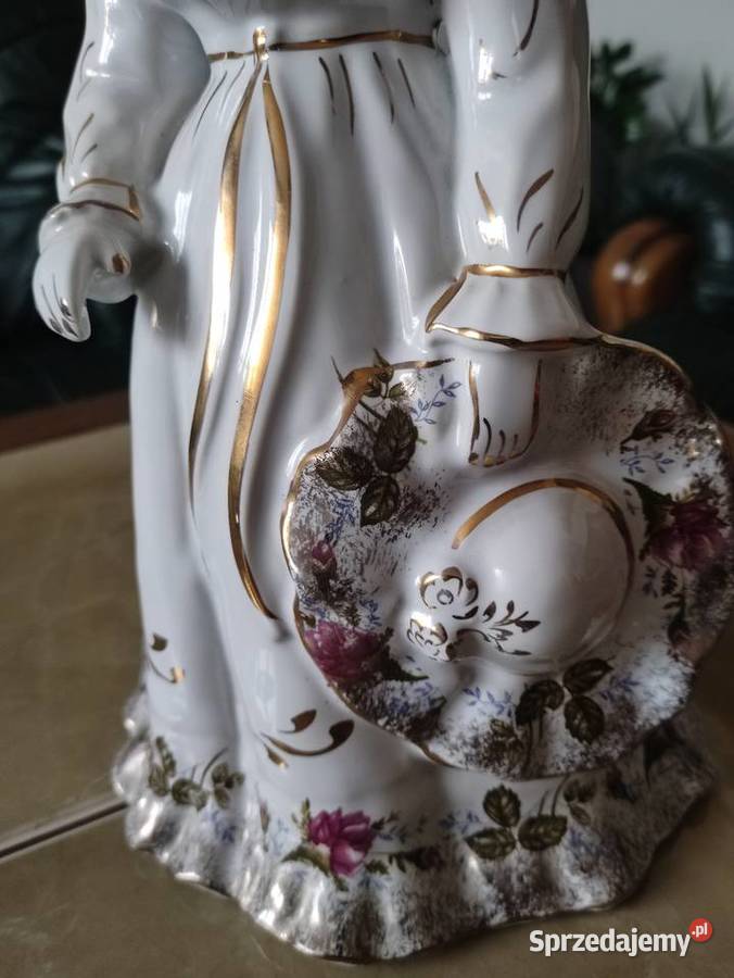 Duża sygnowana porcelanowa figurka Chodzież Janów Lubelski