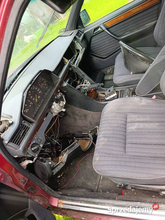 Wnętrze Mercedes w124 lubelskie Puławy