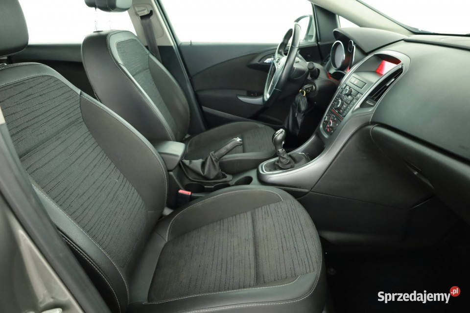 Opel Astra 14 T wspomaganie kierownicy