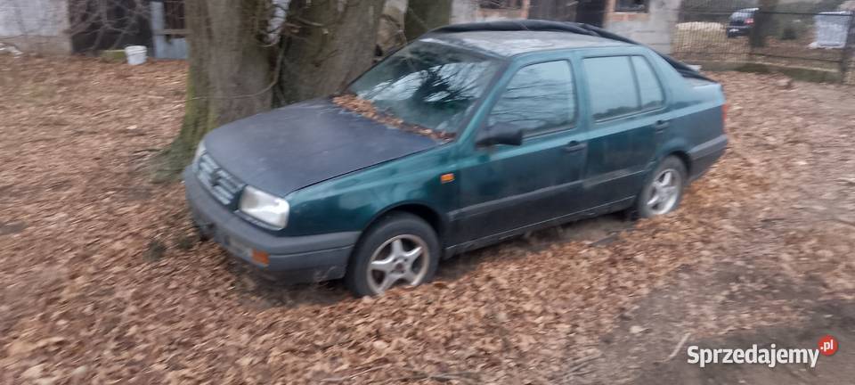 Sprzedam Volkswagen Vento 1996 na części 380000km Długosiodło