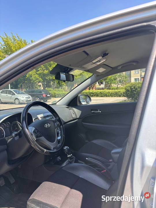 Sprzedam pięknego hyundaia i30 2010 świętokrzyskie Ostrowiec Świętokrzyski sprzedam