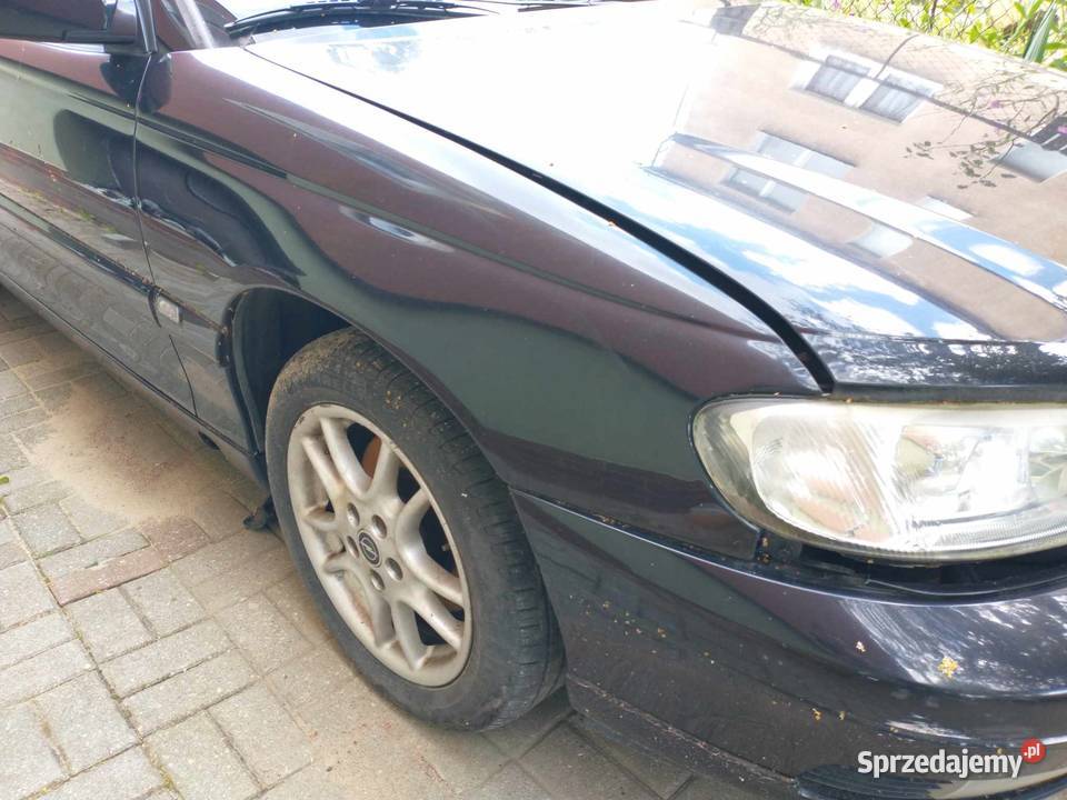 Opel Omega B FL błotnik błotniki przednie przód Słupsk