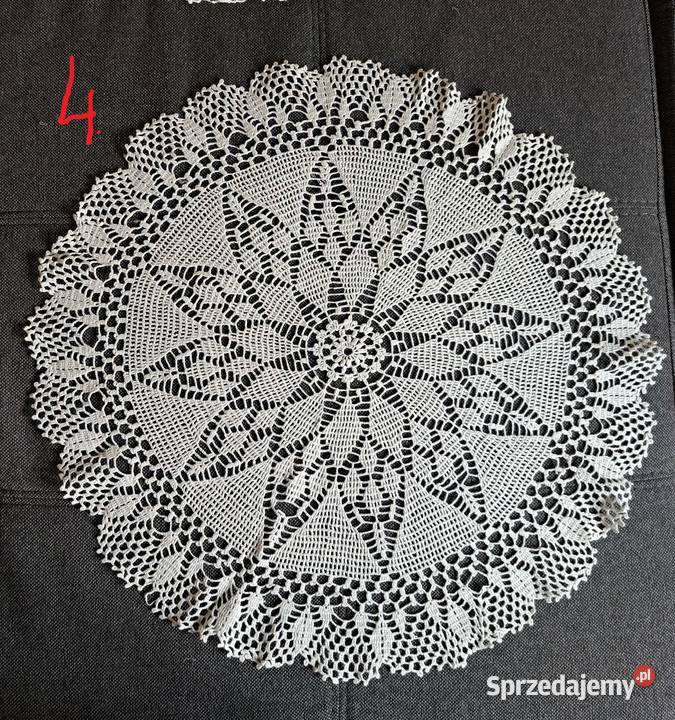 4 x serwetka szydełkowa kołkowa 60 70 średnica łódzkie Łódź