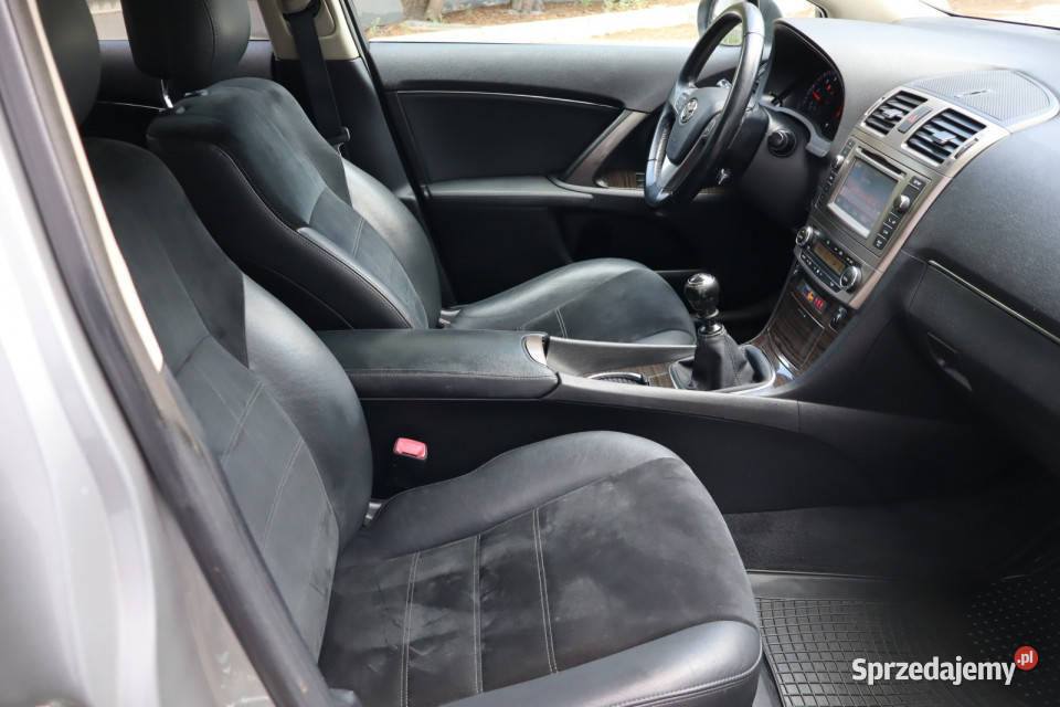 Toyota Avensis 20 D4D manualna Zabrze sprzedam