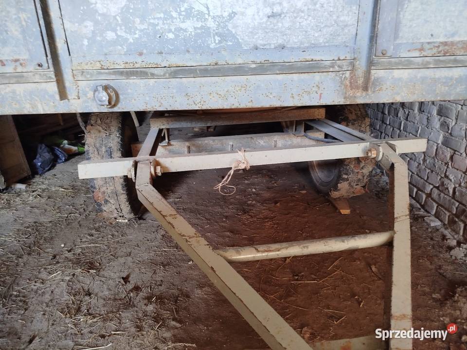Przyczepa do ciągnika nieuszkodzony Janów Lubelski