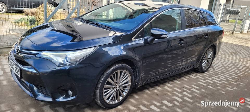 Bezwypadkowa serwis ASO super stan Avensis Warszawa